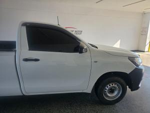 Toyota Hilux 2.4 GDP/U Single Cab - Image 10