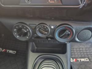 Toyota Hilux 2.4 GDP/U Single Cab - Image 17
