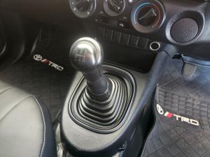 Toyota Hilux 2.4 GDP/U Single Cab - Image 19