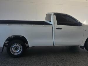 Toyota Hilux 2.4 GDP/U Single Cab - Image 5