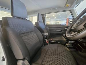 Suzuki Jimny 1.5 GLX AllGrip 3-door manual - Image 6