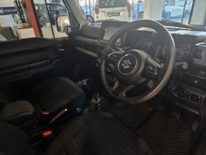 Suzuki Jimny 1.5 GLX AllGrip 3-door manual - Image 7