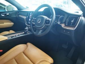 Volvo XC60 D4 AWD Inscription - Image 4