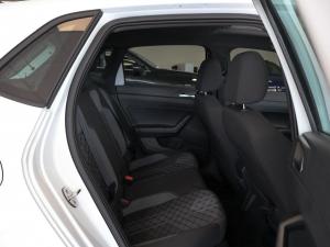 Volkswagen Polo hatch 1.0TSI R-Line - Image 12