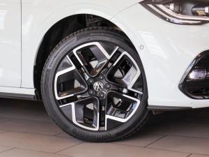 Volkswagen Polo hatch 1.0TSI R-Line - Image 3