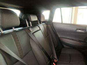 Toyota Corolla Cross 1.8 HEV XS - Image 10