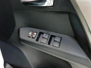 Toyota RAV4 2.0 GX - Image 10