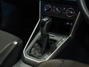 Volkswagen Polo hatch 1.0TSI Life auto - Image 19