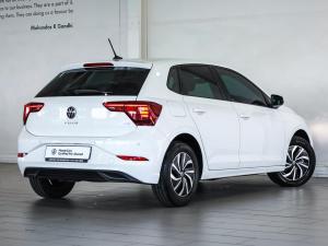 Volkswagen Polo hatch 1.0TSI Life auto - Image 6