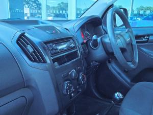 Isuzu D-Max Gen 6 250c single cab Fleetside - Image 11