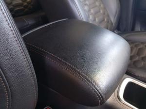 Nissan Navara 2.5DDTi double cab LE Plus - Image 21