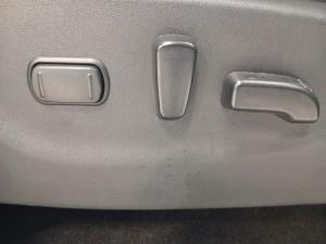 Nissan Navara 2.5DDTi double cab LE Plus - Image 25