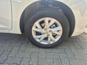 Suzuki Swift 1.2 GL+ manual - Image 8