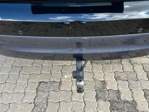 Land Rover Discovery D350 Dynamic HSE - Image 10