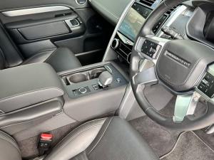 Land Rover Discovery D350 Dynamic HSE - Image 12