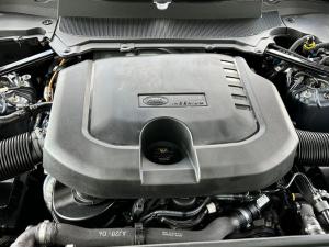 Land Rover Discovery D350 Dynamic HSE - Image 22