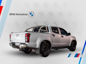 Isuzu KB 300D-Teq double cab LX Midnite Edition auto - Image 7