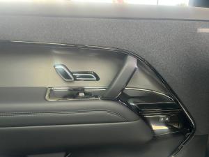 Land Rover Range Rover Sport D350 Dynamic HSE - Image 11