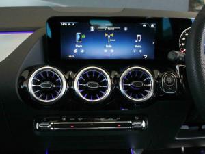 Mercedes-Benz GLA GLA200 Progressive - Image 13