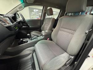 Toyota Hilux 3.0D-4D double cab 4x4 Raider Dakar edition auto - Image 7