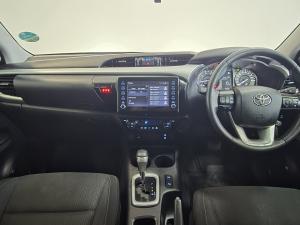 Toyota Hilux 2.8GD-6 double cab Raider auto - Image 6