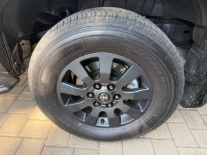 Toyota Prado VX-R 2.8GD automatic - Image 12