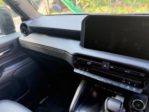 Toyota Prado VX-R 2.8GD automatic - Image 6