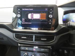 Volkswagen T-CROSS 1.0 TSI Life DSG - Image 11