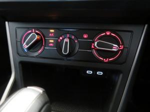 Volkswagen Polo 1.0 TSI Comfortline DSG - Image 12