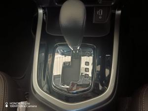 Nissan Navara 2.5DDTI LE/LE Plus automatic D/C - Image 18