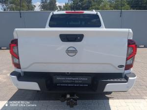 Nissan Navara 2.5DDTI LE/LE Plus automatic D/C - Image 5