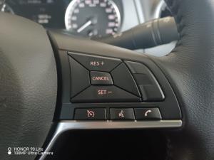 Nissan Navara 2.5D LE 4X2 automatic D/C - Image 18