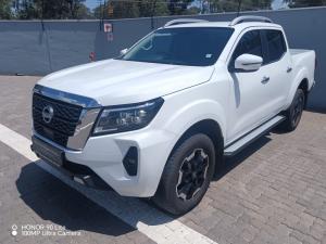 Nissan Navara 2.5D LE 4X2 automatic D/C - Image 8