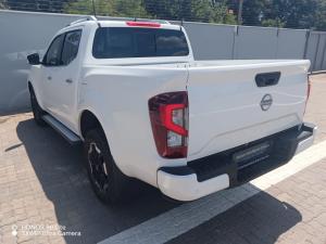 Nissan Navara 2.5D LE 4X2 automatic D/C - Image 9