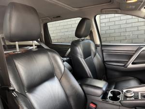 Mitsubishi Pajero Sport 2.4DI-D 4x4 Exceed - Image 8