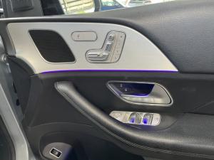 Mercedes-Benz GLE GLE300d 4Matic - Image 12