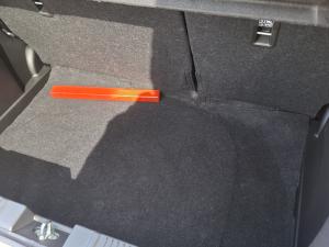 Suzuki Swift 1.2 GL - Image 12