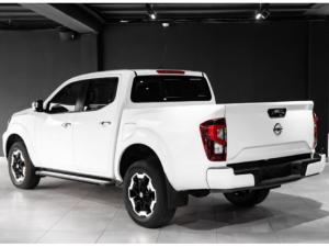 Nissan Navara 2.5DDTi double cab LE 4x4 - Image 3