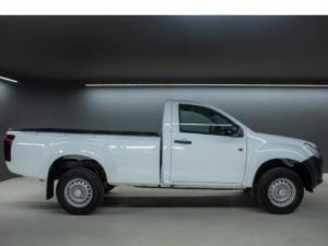 Isuzu D-Max Gen 6 250 single cab Fleetside safety - Image 2