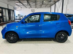 Toyota Vitz 1.0 XR manual - Image 2