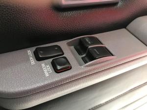 Toyota Land Cruiser 79 4.5D-4D LX V8 single cab - Image 10