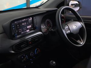 Hyundai Grand i10 1.0 Premium hatch - Image 19