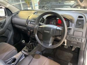 Isuzu D-Max 250 double cab Hi-Ride - Image 13