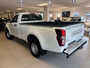 Isuzu D-Max 1.9TD single cab L manual - Image 9