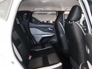 Nissan Magnite 1.0 Visia manual - Image 11