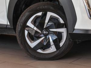 Nissan Magnite 1.0 Visia manual - Image 3