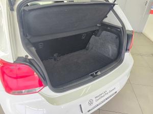 Volkswagen Polo Vivo hatch 1.6 Comfortline auto - Image 13