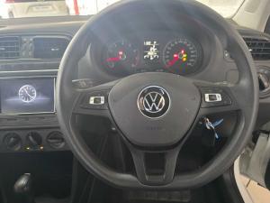 Volkswagen Polo Vivo hatch 1.6 Comfortline auto - Image 9