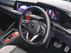 Volkswagen Golf GTI - Image 18