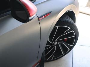 Volkswagen Golf GTI - Image 19